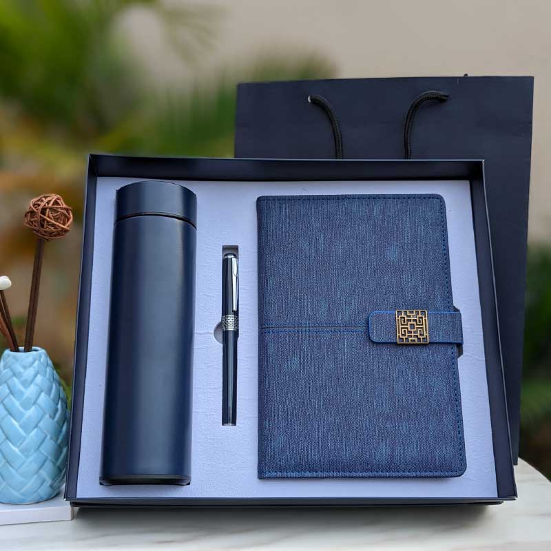 Executive Gift Set With Pen and Notebook